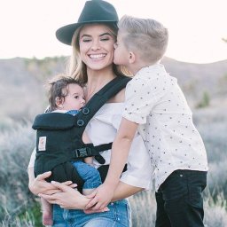 Carrier 4P 360 OMNI Pure Black 0m+