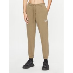 New Balance Долнище анцуг Essentials French Terry Pant WP33508 Зелен Regular Fit