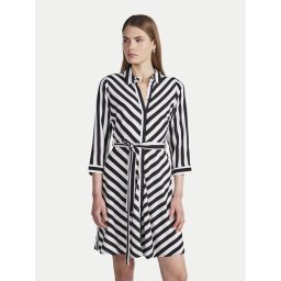 YAS Рокля тип риза Savanna 26030247 Черен Loose Fit