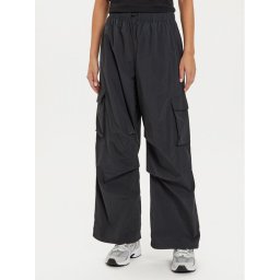 New Balance Долнище анцуг WP43534 Черен Relaxed Fit
