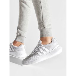 adidas Сникърси Swift Run 22 GZ3499 Сив
