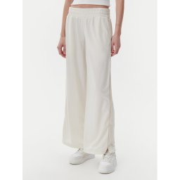 Puma Долнище анцуг Ess 629804 Бежов Wide Leg
