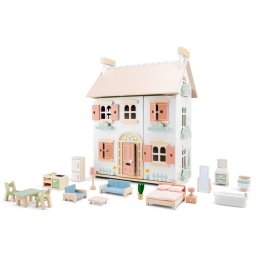 Дървена къща за кукли с мебели New Classic Toys