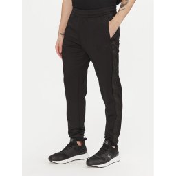 EA7 Emporio Armani Долнище анцуг 7M000310 AF13526 UC001 Черен Slim Fit