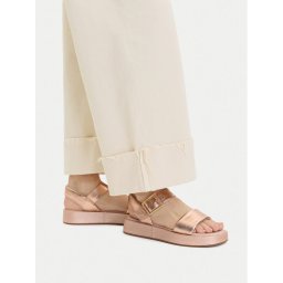 Clarks Сандали Alda Strap 26181223 Златист