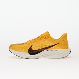 Сникърси Nike Pegasus Plus Lv8 Univ Gold/ Black-Laser Orange-Sail EUR 41