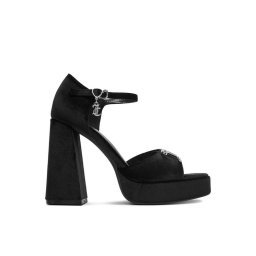 Juicy Couture Сандали EO-WSS21645-01 Черен