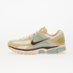 Сникърси Nike Zoom Vomero 5 Se Team Gold/ Fauna Brown-Pale Ivory-Seafoam-Mtlc Platinum-Mtlc Platinum EUR 41