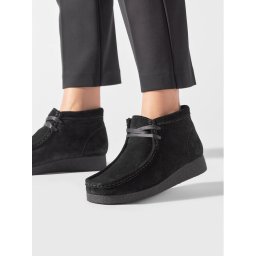 Clarks Зимни обувки WallabeeEvoBt 261747434 Черен