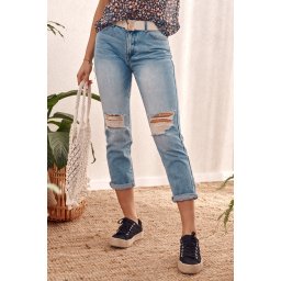 Jeans with holes on the knees
