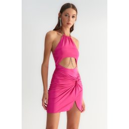 Trendyol X Zeynep Tosun Pink Chain Detailed Cut Out Body
