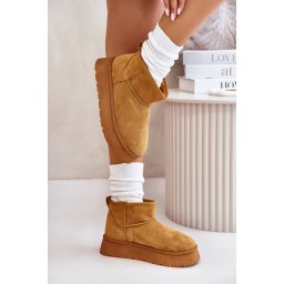 Low women's snow boots on a platform insulated with Camel Saldren fur