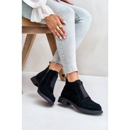 Suede low ankle boots on a flat heel insulated with D&A black