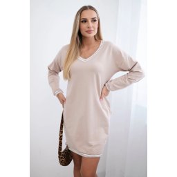 Dress with pockets and beige V-neckline