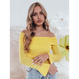 Жълт пуловер с открити рамене