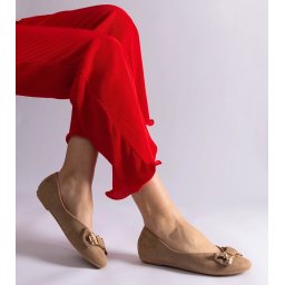 Gemre Brown ballet flats adorned with a bow and brooch Esdras