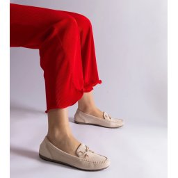 Gemre Beige suede moccasins with a bow Treja
