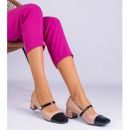 Gemre Beige pumps with a patent toe Ivanita