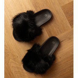 Gemre Children's black flip-flops with fur Malinka