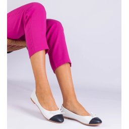 Gemre White ballet flats with a bow and black toe Pikolo