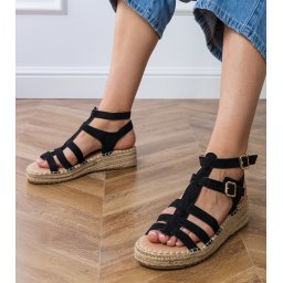 Gemre Black espadrille sandals on a low platform Amur