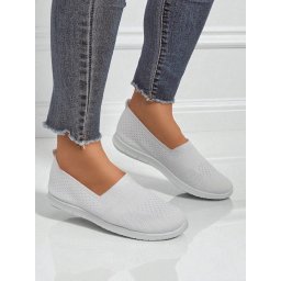 Resti White Ariadne women's ballerinas made of breathable fabric on a flat sole