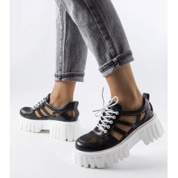 Gemre Black loafers with a chunky sole Emaline