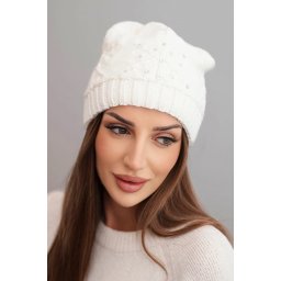 Дамска зимна шапка с перли K470 екрю