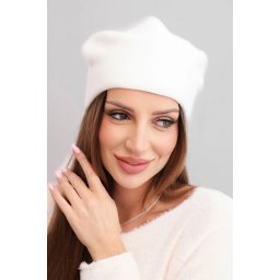 Дамска класическа вълнена шапка Kesi K420, бяла