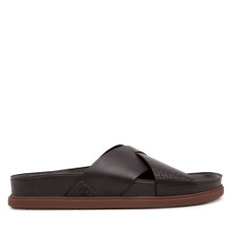 Чехли Clarks Torford Cross 26180888 Кафяв