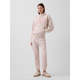 Спортни панталони GAP с лого