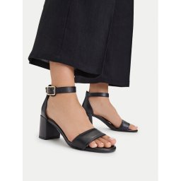 Clarks Сандали Ezoria Mae 26181295 Черен
