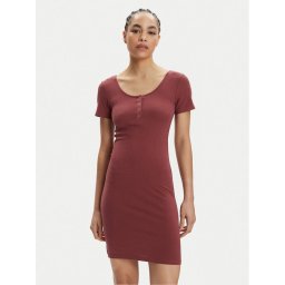 Pieces Ежедневна рокля Kitte 17146324 Червен Slim Fit