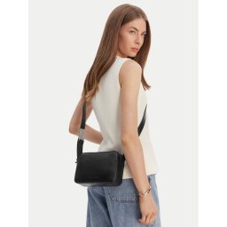 Calvin Klein Дамска чанта K60K612555 Черен