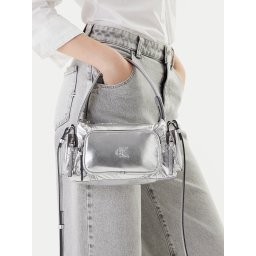 Дамска чанта Calvin Klein Pocket Silver Nylon Small Bag LV04F3443G Сребрист