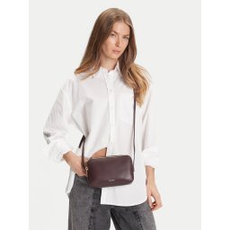 Дамска чанта Calvin Klein Foil Logo Elongated Camera Bag LV04F3276G Бордо