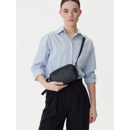 Дамска чанта Tommy Hilfiger Th Logo Camera Bag AW0AW18115 Тъмносин
