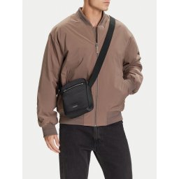 Мъжка чантичка Calvin Klein Sleek Nylon Reporter LV04D3176G Черен