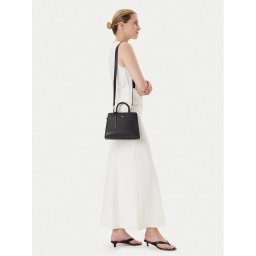 Aigner Дамска чанта Cybill S 135170 Черен