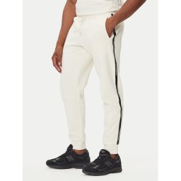 EA7 Emporio Armani Долнище анцуг 7M000974 AF10377 U1105 Бежов Regular Fit