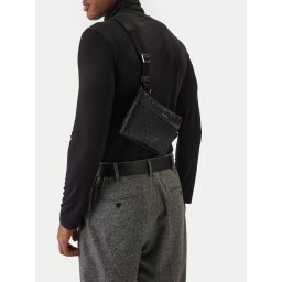 Мъжка чантичка Calvin Klein Emblem Aop Emboss Square Sling LV04D3277G Черен