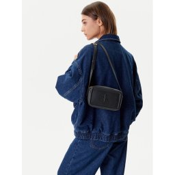 Calvin Klein Дамска чанта Bold Ck Camera Bag LV04F3220G Черен