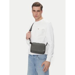 Calvin Klein Jeans Мъжка чантичка Cargo Camera Bag LV04G3081G Каки