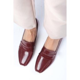 Mio Gusto Margot Claret Red Color Patent Leather Flat Toe Women's Short Heeled Shoes