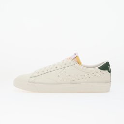 Сникърси Nike Tennis Classic Ac Sail/ Sail-Fir-Team Orange EUR 46