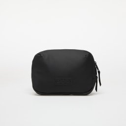Чанта EASTPAK Arjan Bag Matblack 2,5 l