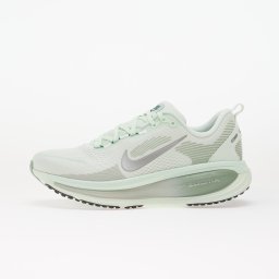 Сникърси Nike Vomero 18 Barely Green/ Metallic Silver-Steam EUR 40.5