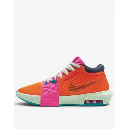 NIKE x LeBron Witness 8 Orange