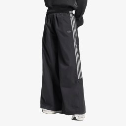 Потници adidas Teamgeist Track Pant Black/ Iron Met./ Black Reflective XS
