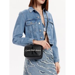 Calvin Klein Jeans Дамска чанта Sculpted Camera Bag18 Mono K60K610275 Черен